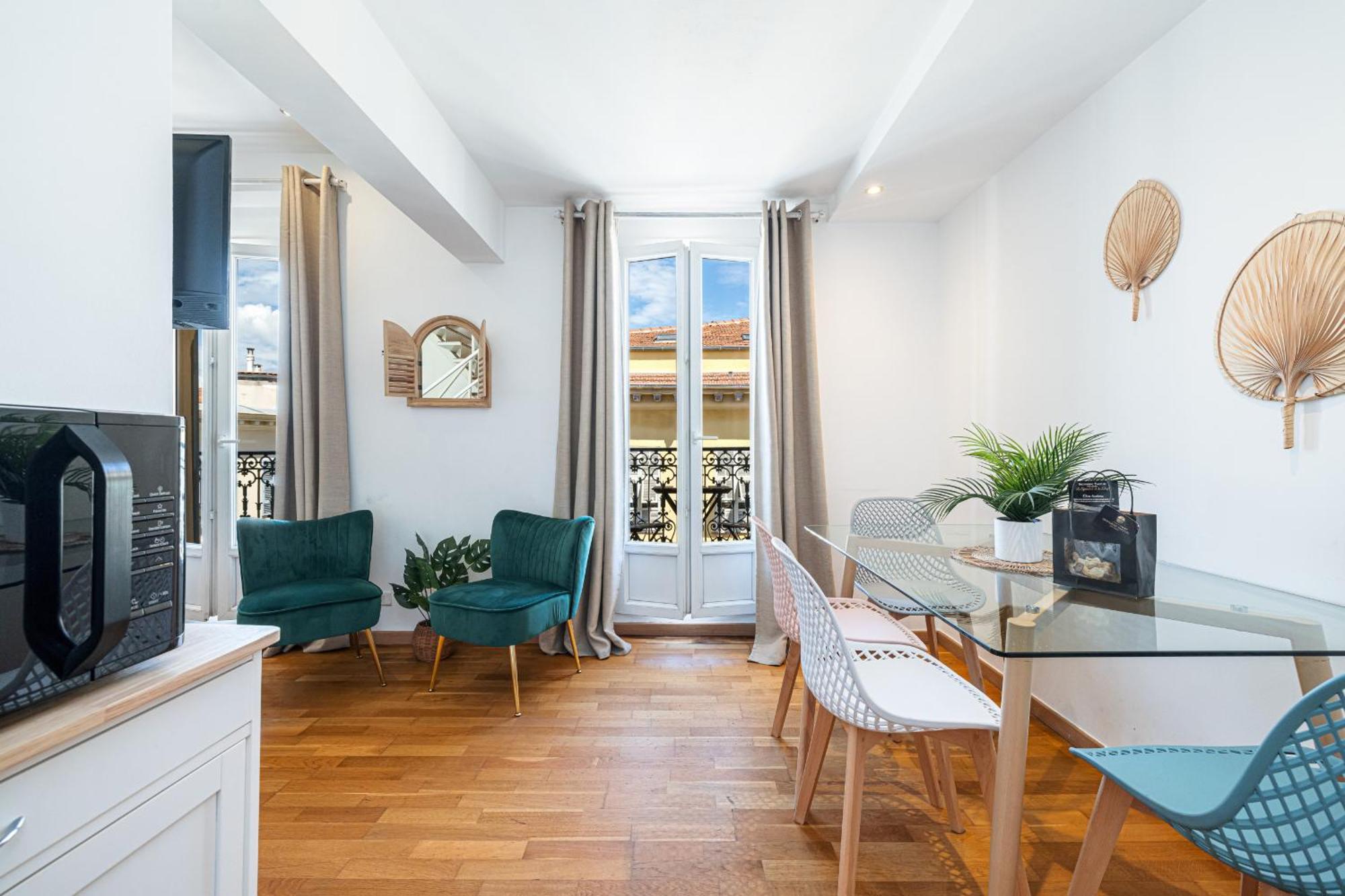 Massena Street - 1 Bdr Duplex With Ac & Parking Apartamento Nice Exterior foto
