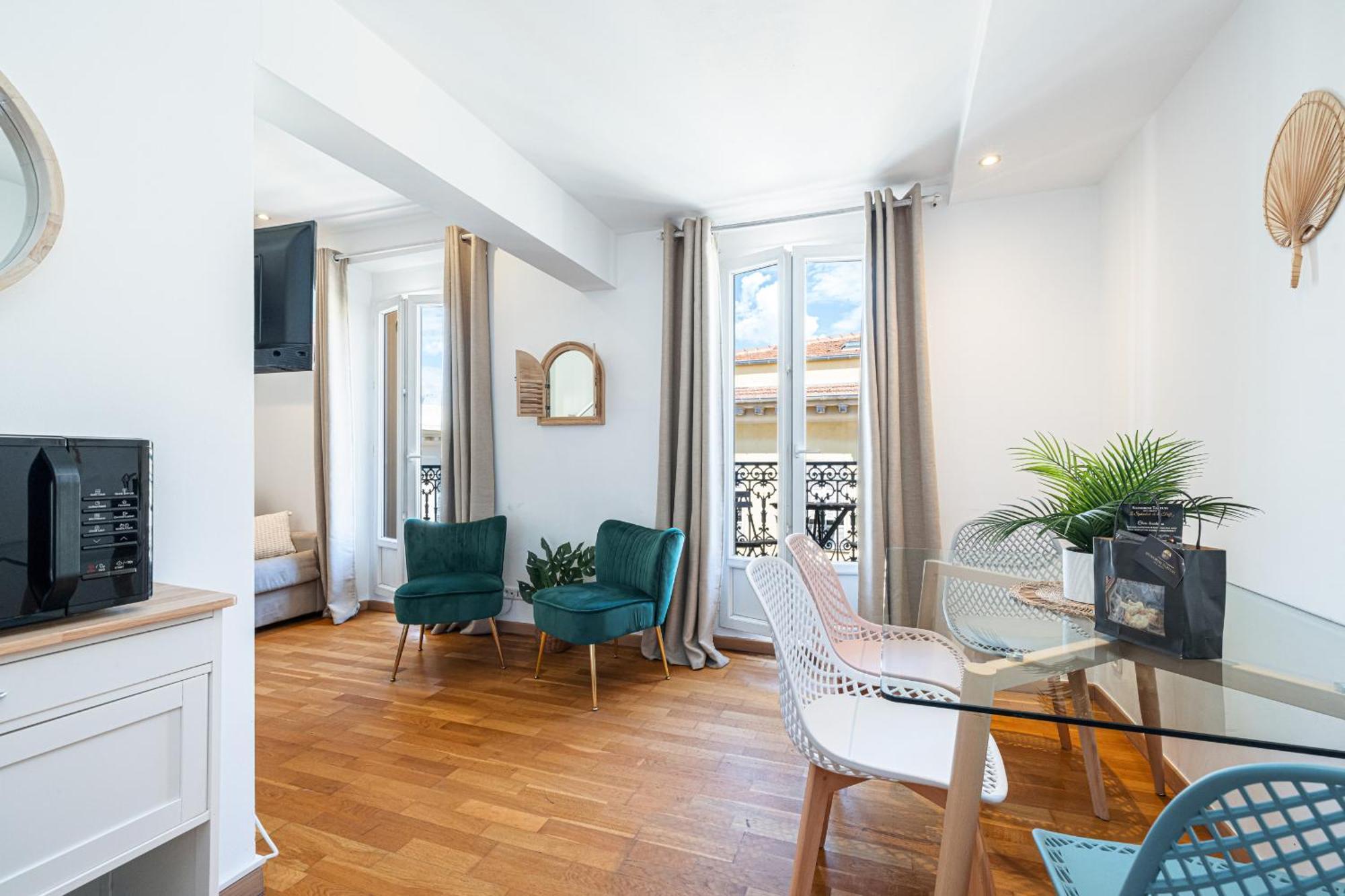 Massena Street - 1 Bdr Duplex With Ac & Parking Apartamento Nice Exterior foto